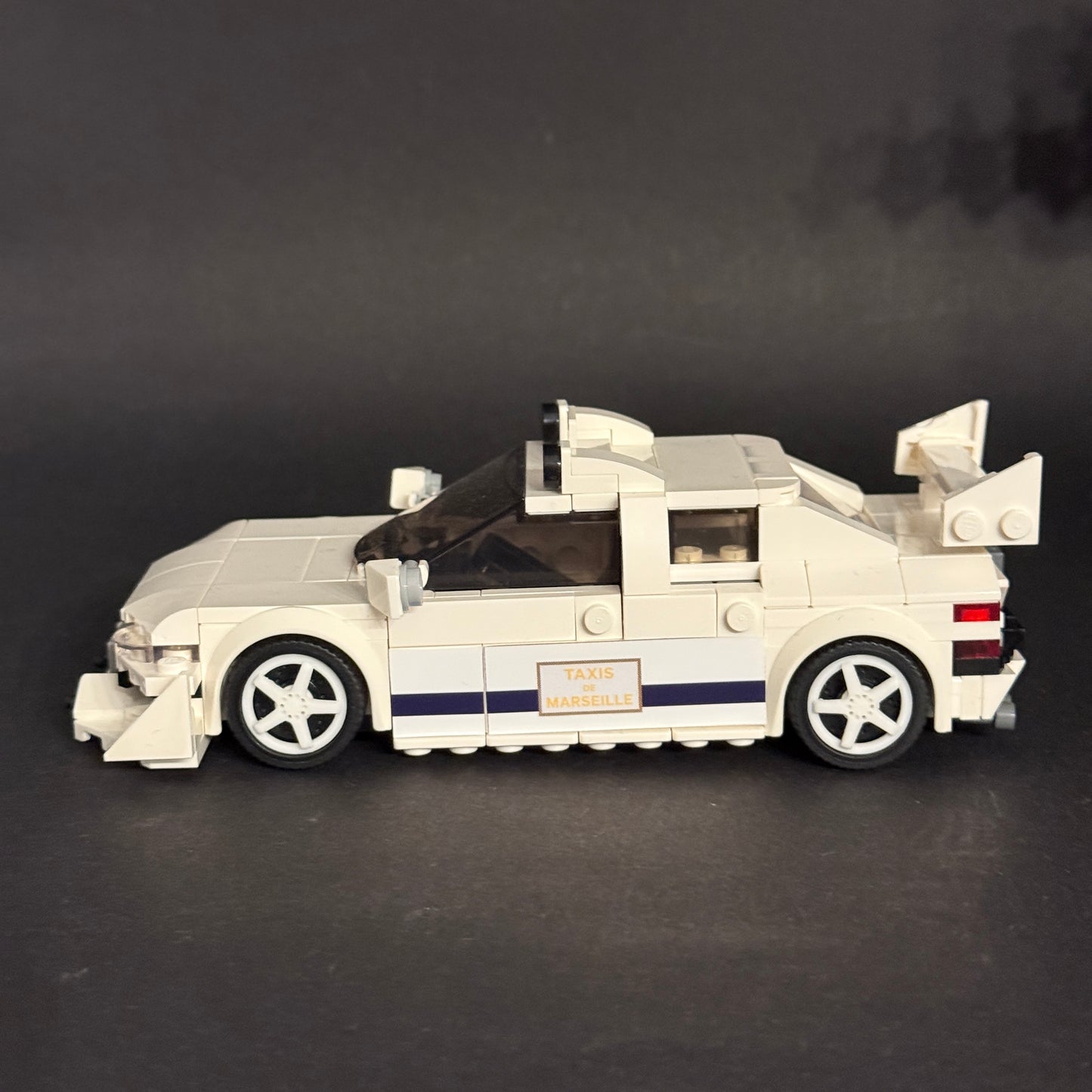 TT - Taxi from Marseille - white